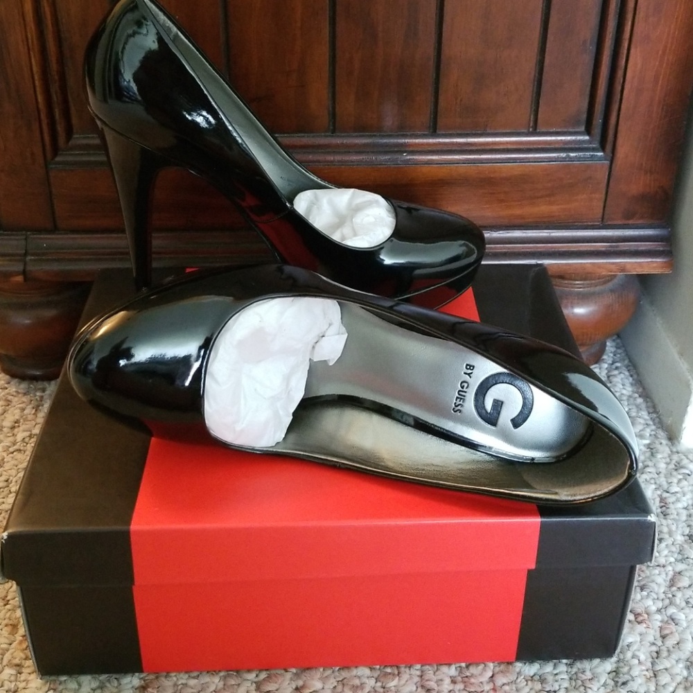 Black high heels Guess shoes - Picture 2 of 8